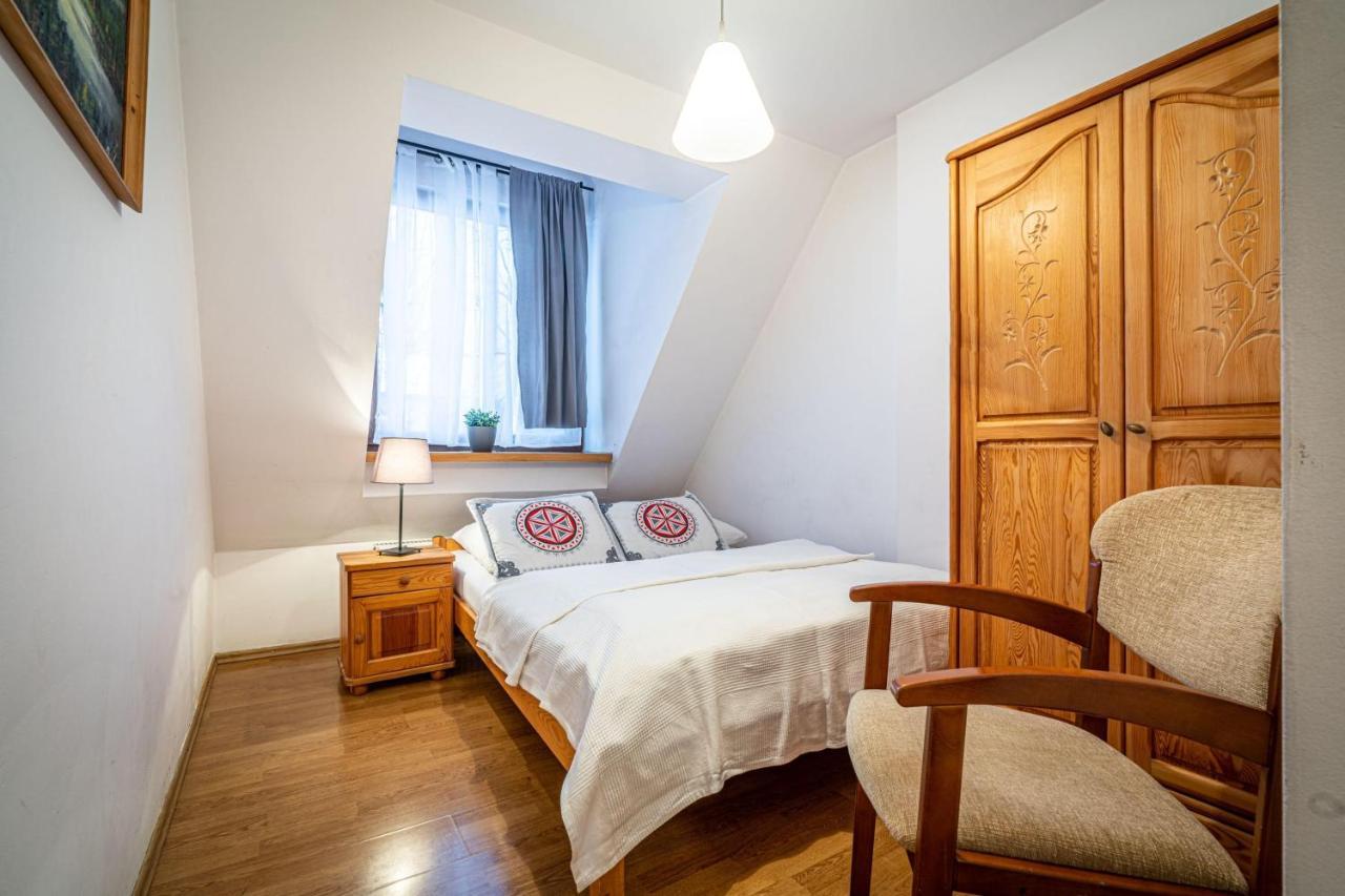 Apartment Cicha Woda Iii *